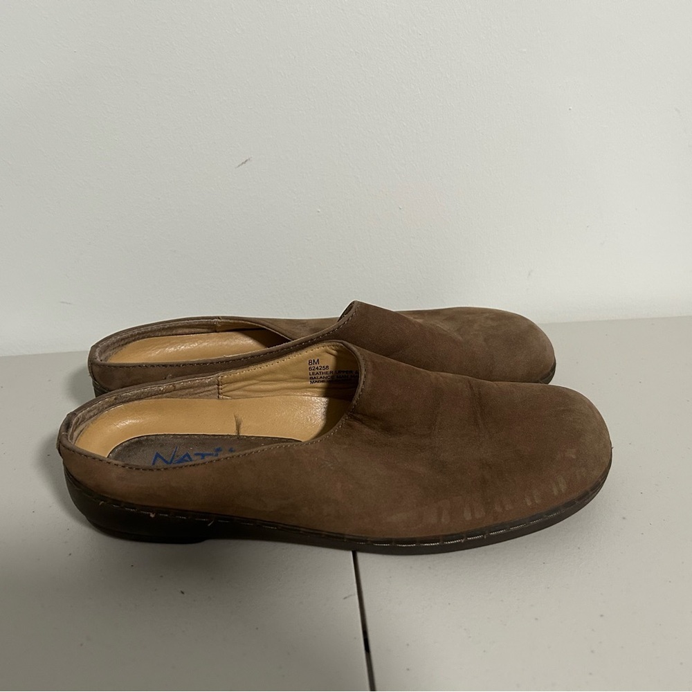 Natur Slip On Leather Clogs Women’s 8 Brown